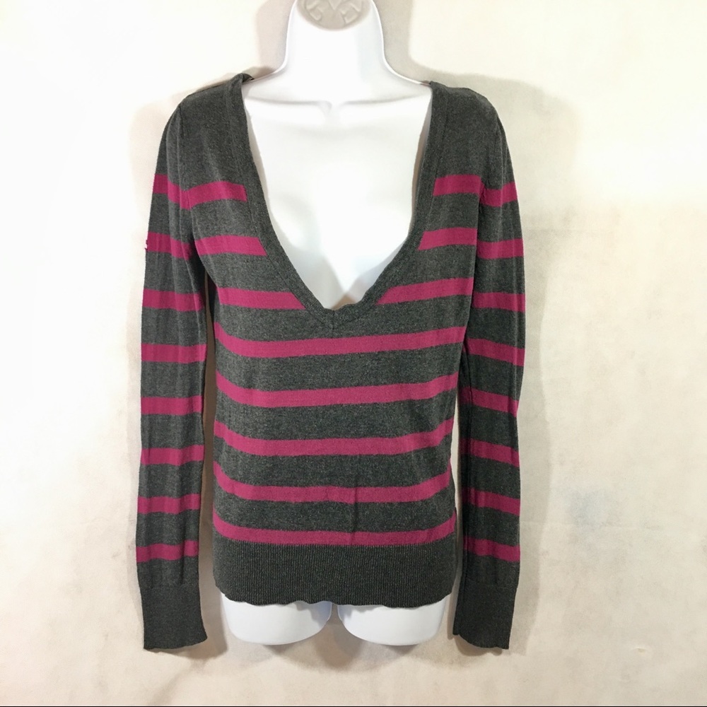 Timing Pullover Sweater Size Small